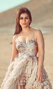 ردت الفنانة المصرية منة فضالي على الانتقادات التي وجهت إليها مؤخرًا بسبب ارتدائها المايوه ونشر صورها على إنستغرام وتويتر، ما جعل البعض يتهمها بتعمد اللجوء. Ù…Ù†Ø© ÙØ¶Ø§Ù„ÙŠ ØªØ´ØªÙƒÙŠ Ù…Ù† Ø¹Ø¯Ù… Ø§Ù„ØªÙ‚Ø¯ÙŠØ± Ù…ÙÙŠØ´ ÙØ§ÙŠØ¯Ø© ÙˆÙƒÙ„Ù‡ Ø±Ø§ÙŠØ­ ÙÙ† ÙˆØ«Ù‚Ø§ÙØ© Ø§Ù„ÙˆØ·Ù†