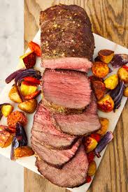 The menu that follows serves six guests with a modest portion of beef. 30 Easy Christmas Roast Recipes Best Holiday Roast Meal Ideas 2021