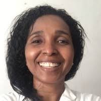 6 perfiles de «Elisa Saavedra»