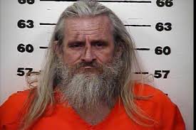 Arson suspect claims he set his mother's house