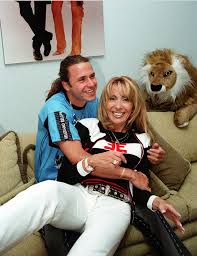 La modelo alejandra de la fuente fue noticia esta semana por una nota publicada. Laura Bozzo Recordemos En Fotos Del Archivo De Oro Su Romance Con Cristian Zuarez Fotos El Popular