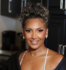 Timeless 😍 Makeup Artist @lytebeauty “Thats my girl” last slide 🥲☺️🎀  Modeling for @denisehajjarcollection