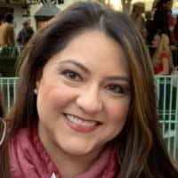 Cassandra Reza's Instagram, Twitter & Facebook