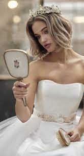 Welche frisur passt zu einem brautschleier? Poirier Brautkleider Accessoires 2021 Designer White And Night