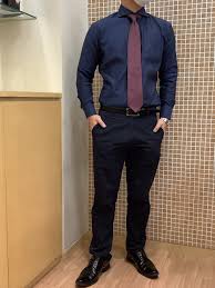 紺 シャツ ネクタイ