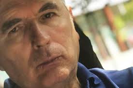 Born in foligno, sposini started his career as a journalist for the newspaper paese sera, then in 1978 he became a collaborator of rai tv, working as a redactor. Lamberto Sposini Ultime Notizie Chi E Cosa Fa E News Dilei