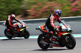 Scopri su moto.it le ultime news, foto e video, calendari e classifiche della motogp, la massima categoria del motomondiale. Fahrerwahl Bei Aprilia Fur Die Motogp 2021 Sind Die Wurfel Bereits Gefallen
