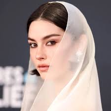 Why Gracie Abrams Feels "Lucky" to Have Witnessed Taylor Swift Dealing with  Fame