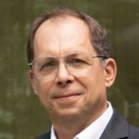 40+ perfiles de «Blaschke»