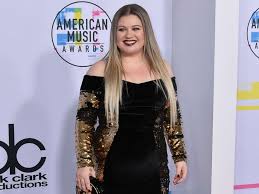 I sing & write sometimes, coach on @nbcthevoice sometimes. Kelly Clarkson Says She Would Never Ever Get Pregnant Again Abc News