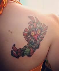 Details are perfect on the raven, skull and the spread of grass underneath the skull. Skullkidtattoo Hashtag On Twitter