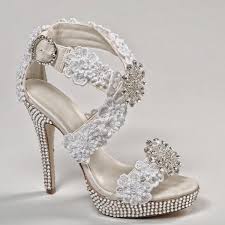Ellos y ellas han contribuido a ayudarle a llegar a ser la mujer quien está. Imagenes De Zapatillas Para Quince Anos