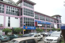 Berdasarkan kegiatannya bank syariah dibedakan menjadi bank umum syariah, unit usaha syariah dan bank pembiayaan rakyat syariah. Bank Rakyat Pasir Mas Hari Raya Open House My Pasir Mas The Land Of The Golden Sand