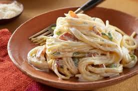 Kraft S Spaghetti Carbonara Yes Of The Four Carbonara Recipes I Ve Had This One Is The Best And Let Me Tell You It S Delicious Recipes Food Pasta Dishes