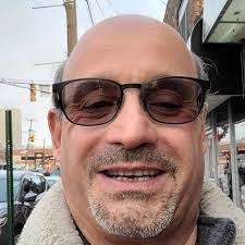 Melinda Markey's Instagram, Twitter & Facebook