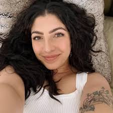 Dallas Whittington's Instagram, Twitter & Facebook