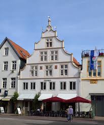 Das bekannteste haus in lemgo ist das hexenbürgermeisterhaus im stil der weserrenaissance. Mittelstrasse 58 Lemgo Wikipedia