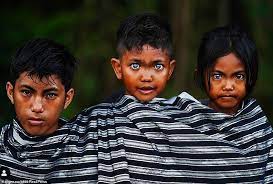 The muhacaona (mucawana) tribe of south angola use as usual in africa cow dungs and fat to create this haircut. Indonesian Tribe With Beautiful Blue Eyes Photographed Menafn Com