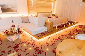 If you click on a link and make a purchase, we surrounding the luxurious resorts where you and your new girl/guy can get treated like royalty—room service, spa treatments, complimentary. How To Decorate Bedroom For Romantic Night Bedroom Ideas Bedroom Decorate Ideas Night Romantic Projekte Schlafen Til Death