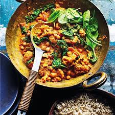 Cauliflower Chickpea Spinach Curry Healthy Recipe Ww Uk Recipe Chickpea And Spinach Curry Spinach Curry Healthy Recipes