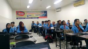Melihat hasil grade nilai mahasiswa Ketahui Prodi Kampus Yang Banyak Dibutuhkan Dunia Industri Milenianews