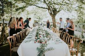 Centre de table mariage en blanc et rose pâle. Centre De Table Feuillage Fleur Et Decoration De Mariage Et Reception