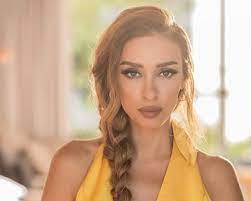 Scary γενέθλια της ελένης φουρέιρα. Elenh Foyreira Oskarikh Emfanish Sto House Of Fame Sta Se3i Xnaria Ths Irina Shayk H Katerina Stikoydh Rixnei Gefyra Symfiliwshs Me Thn Elenh Foyreiraeurovision 2021 8a Paroysiasei H Elenh Foyreira Tis Ba8mologies