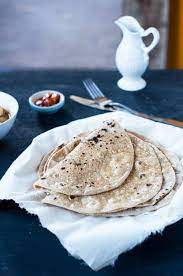 Chapati Is A Popular Indian Flat Bread Made With Wheat Flour Easy Chapati Recipe That Everyone Can Make At Home That Pr Chapati Recipes Indian Flat Bread Food