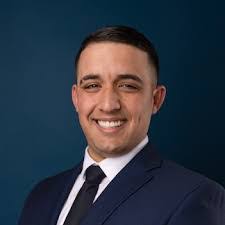 Max Paez's Instagram, Twitter & Facebook