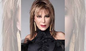 Tras aclarar que no puede viajar a méxico, donde se llevará a cabo el proceso. Alejandra Guzman Arrancara El 2021 Con Todo Gira Mundial Y Autobiografia Espartanas Mx