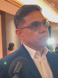 Members of Alaska's 1996 PBA Grand Slam team reunite as Johnny Abarrientos'  teammates Jeff Cariaso and Bong Hawkins join him and Jojo Lastimosa in the  PBA's 50 Greatest Players list. #pba #pba50 ...