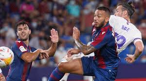 Shirt number real madrid din't take advantage from the fact levante had a center back as goalkeaper in the stoppage time. 2 8a5gawoxtlsm