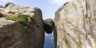 Miracle rock (kjeragbolten / kjerag). Wanderung Zum Kjerag Entfernung Packliste Wetterbericht Kjeragbolten