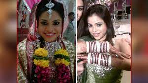 Give him a tight hug & a big kiss from me pls. Kapil Sharma S On Screen Wife Sumona Chakravarti Getting Married Soon Youtube