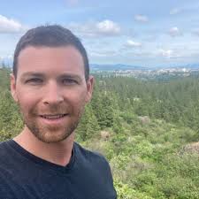 Derek Schramm (@poppinschrammpagne) • Threads, Say more