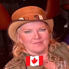 ⚠️Warning: Graphic Content⚠️ A tourist walking through Italy was killed in  a freak accident when a statue fell