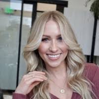 Katie Redmond's Instagram, Twitter & Facebook