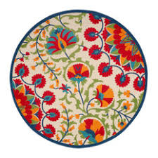 Its flat weave is easy to vacuum or sweep up after an alfresco feast. 50 Most Popular Round Outdoor Rugs For 2021 Houzz