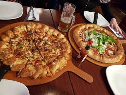 Its niche is the nice fluffy doughy kind, red sauce and lots of mozzarella. All You Can Eat Preiserhohung Pizza Hut Saarbrucken Saarbrucken Reisebewertungen Tripadvisor