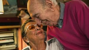 Giuliano montaldo è un pilastro del cinema italiano. Giuliano Montaldo Biografia