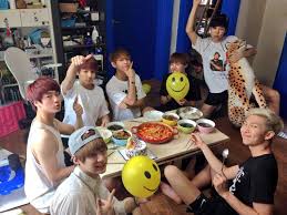 A Moment Of Silence For Groups Who Share Dorms Allkpop Forums