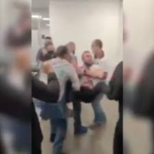Ministerul justiţiei a transmis că arestarea a fost dispusă ca urmare a cererii formulate de minister, după ce tribunalul bucureşti a dispus arestarea preventivă a acestuia. Ids2qsitj8xzom