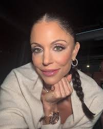 Nancy Wine's Instagram, Twitter & Facebook