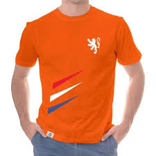 Mit den neuen designs der niederlande em 2021 trikots wollen die oranjes weiterhin auf der erfolgsspur bleiben. Herren T Shirt Niederlande Mit Wunschnummer Und Wunschnamen