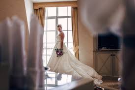 Maybe you would like to learn more about one of these? Das Richtige Brautkleid Fur Die Hochzeit Florian Gunzer