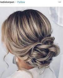 23 Stunning Wedding Hairstyles For The Elegant Bride Stunningweddinghairstyles Brideweddinghairstyles Elegantwed Bridal Hair Updo Hairdo Wedding Hair Styles