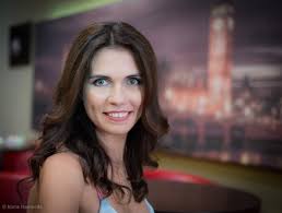 Filme şi seriale, teatru, divertisment, sport, dar şi ştiri, emisiuni de actualitate, reportaje şi documentare. Tvr 2 A PregÄtit O ToamnÄ PerfectÄ Seriale Formate Noi Èi Show Uri De Divertisment