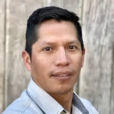 Andres Roman's Instagram, Twitter & Facebook