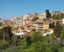 It is surrounded by mountains. Ait Imghour Le Village Aux Cent Martyrs La Depeche De Kabylie