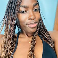 ⭐️Bakaka Elizabeth dá voz a Sandra Mbuyi e canta “Oza Elonga”! É impossível  ficar indiferente a este vozeirão. Que PER-FOR-MAN-CE!🔥Onde estão os  amantes da música gospel? É hora de votar, liga ou